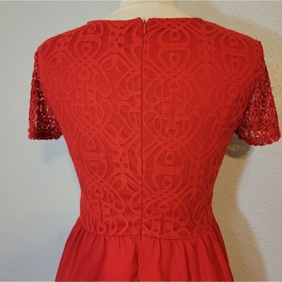 Francesca's red lace short sleeve dress - Picture 8 of 13